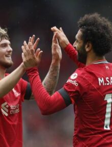 Bóng đá Anh chiều 27/5: Sao trẻ Liverpool cầu xin Salah gia hạn