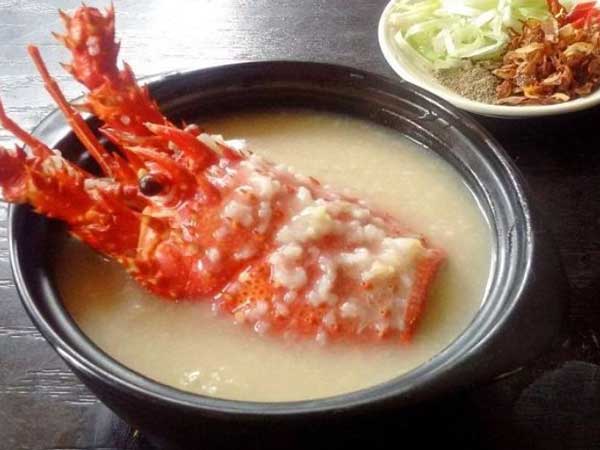 Mon tôm hùm Alaska nấu cháo rất dễ tiêu hóa và rất ngon