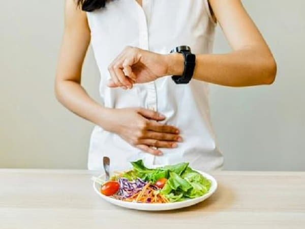 Chia nhỏ bữa ăn là 1 nguyên tắc giảm cân cho người đau dạ dày
