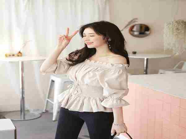 Áo trễ vai + Quần legging