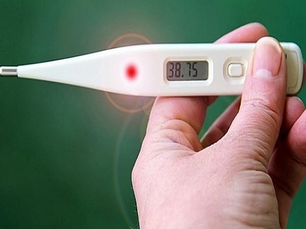 Bầu sốt 38 độ có nguy hiểm không?