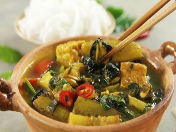 Cách nấu món ốc om chuối đậu ngon, không bị tanh