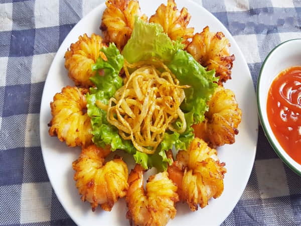 Tôm cuộn rau củ chiên xù – ngon miệng, đẹp hình