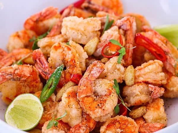 Tôm rang muối ớt – đậm đà, cay nồng
