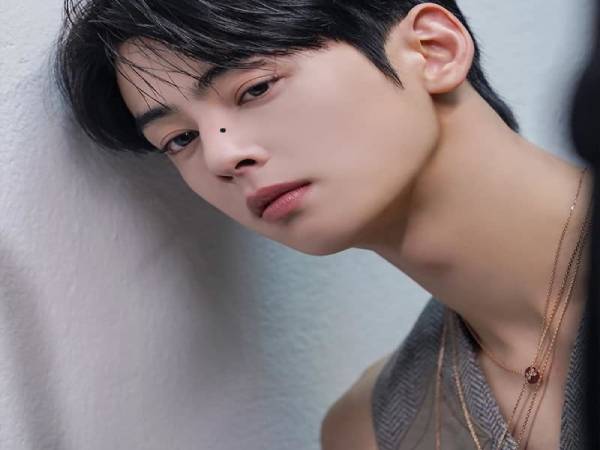 Nốt ruồi ở sống mũi nam giới là gì?