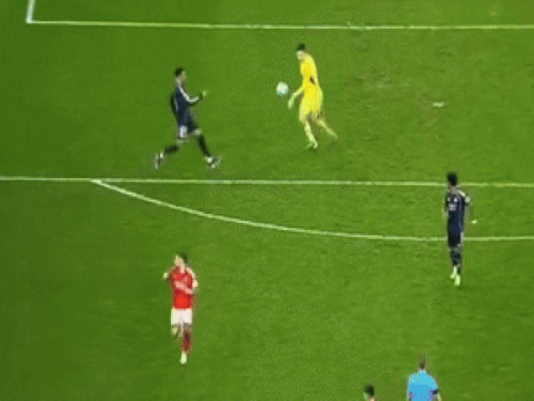 Tin BĐ: Vì sao bàn thắng của Mbappe không được công nhận? Tin BĐ: Vì sao bàn thắng của Mbappe không được công nhận?