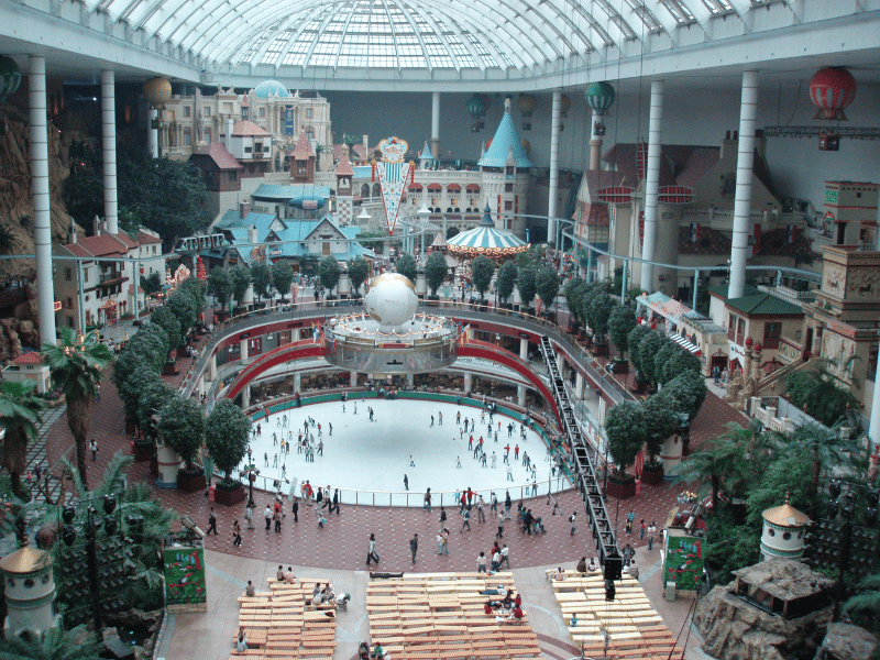 Lotte-World-hay-Everland