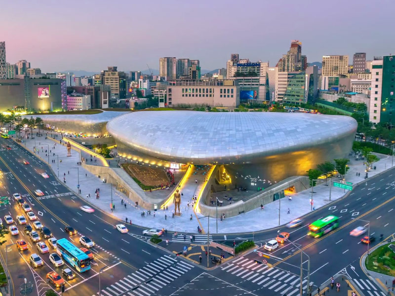 mua-sam-o-Dongdaemun-Design-Plaza
