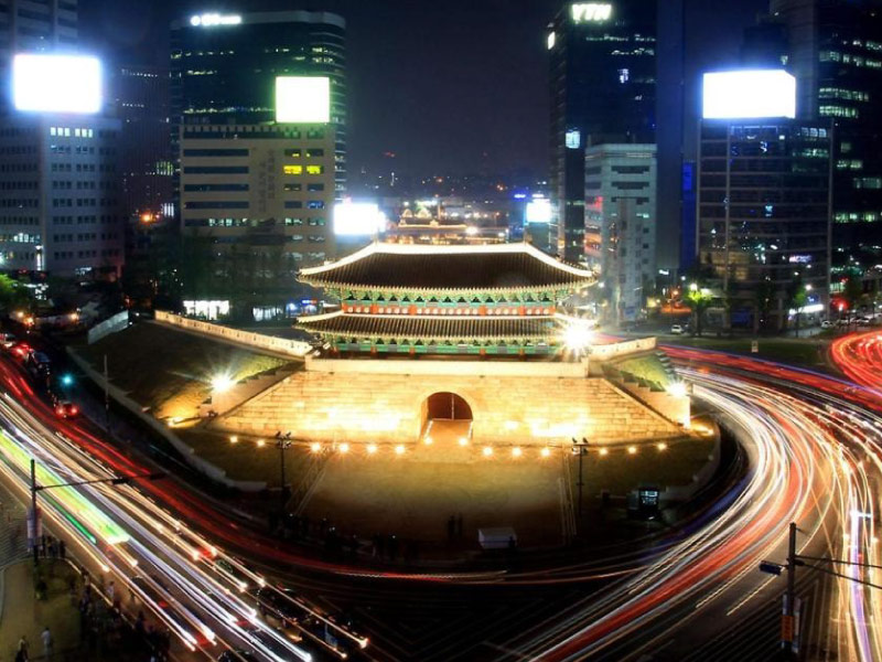 phao-dai-Hwaseong-ve-dem